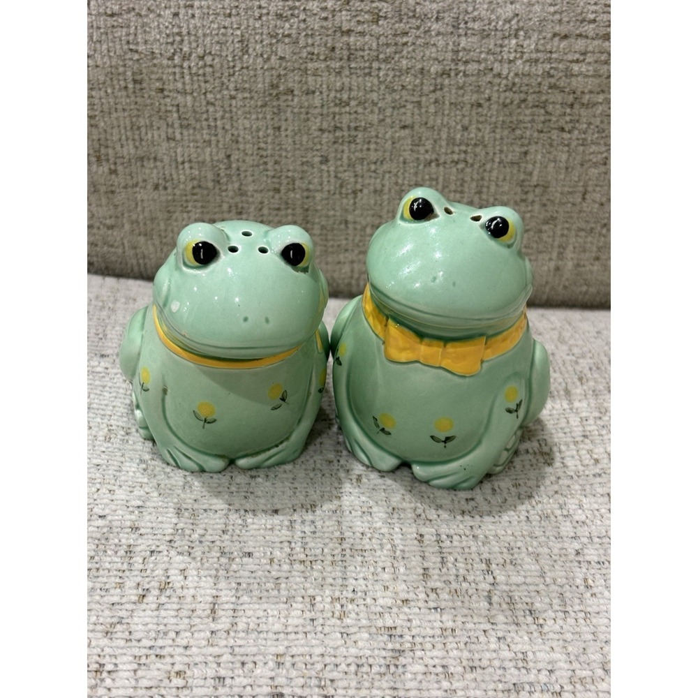 Vtg OTAGIRI Porcelain Frog Couple Salt‎ and Pepper Shakers Set JAPAN Excellent